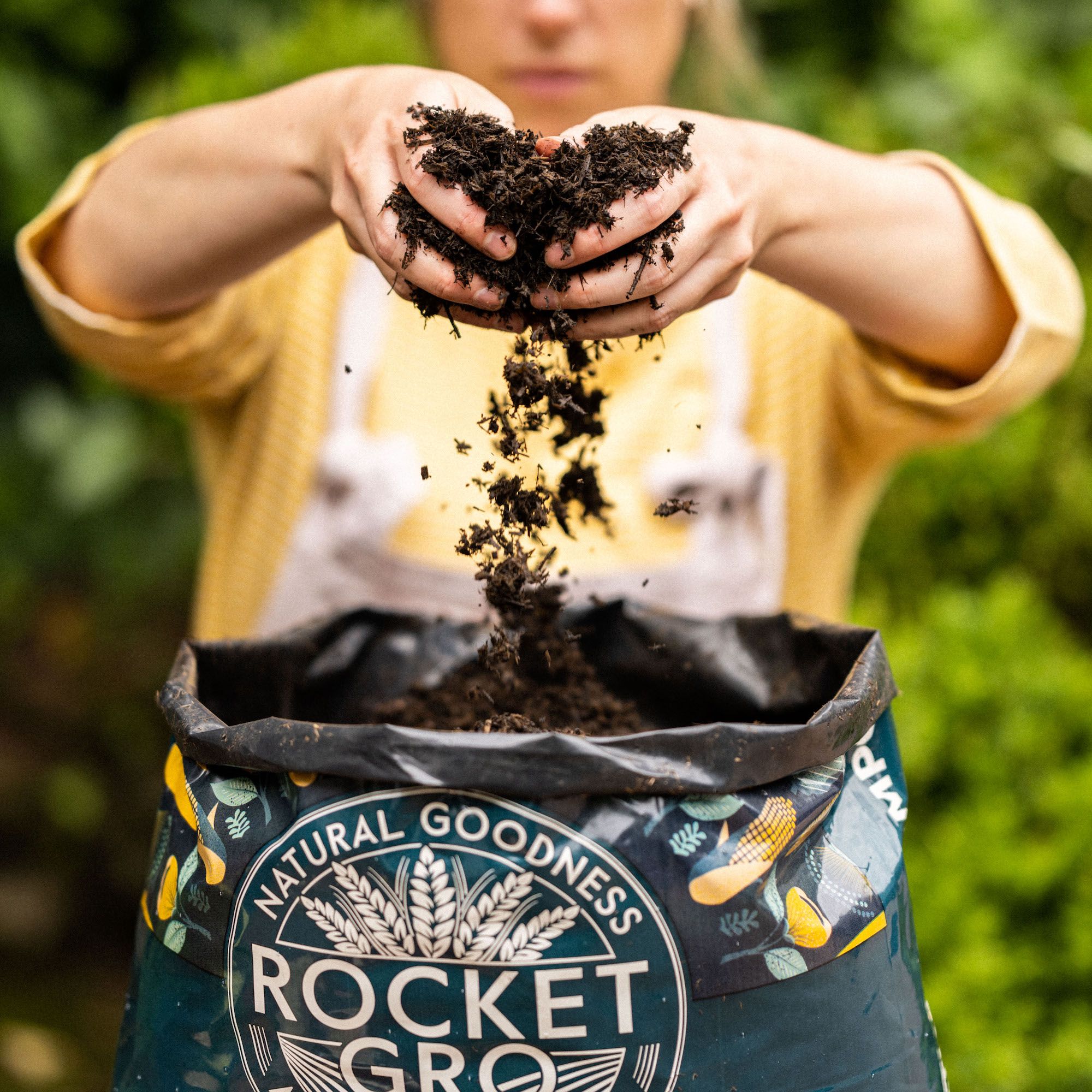 soil hands organic black gold rocketgro